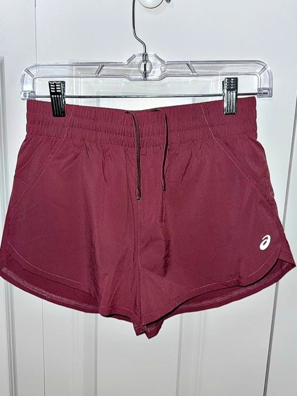 ASICS Road Running Shorts Athletic Shorts in Burgundy